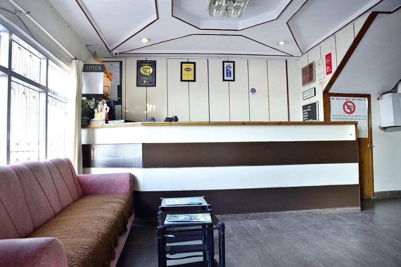 שימלה Oyo 8917 Hotel Crystal Palace מראה חיצוני תמונה