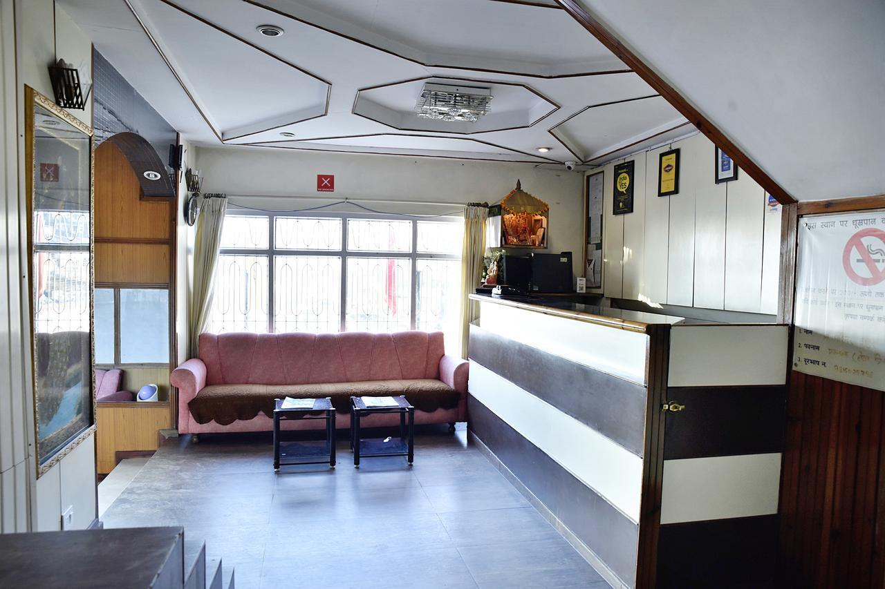 שימלה Oyo 8917 Hotel Crystal Palace מראה חיצוני תמונה